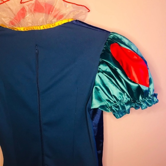 Sexy Snow White - Picture 11 of 16